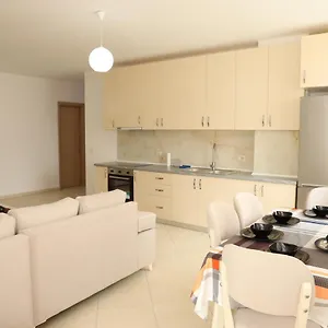 New Boulevard Moderno A Appartamento Tirana